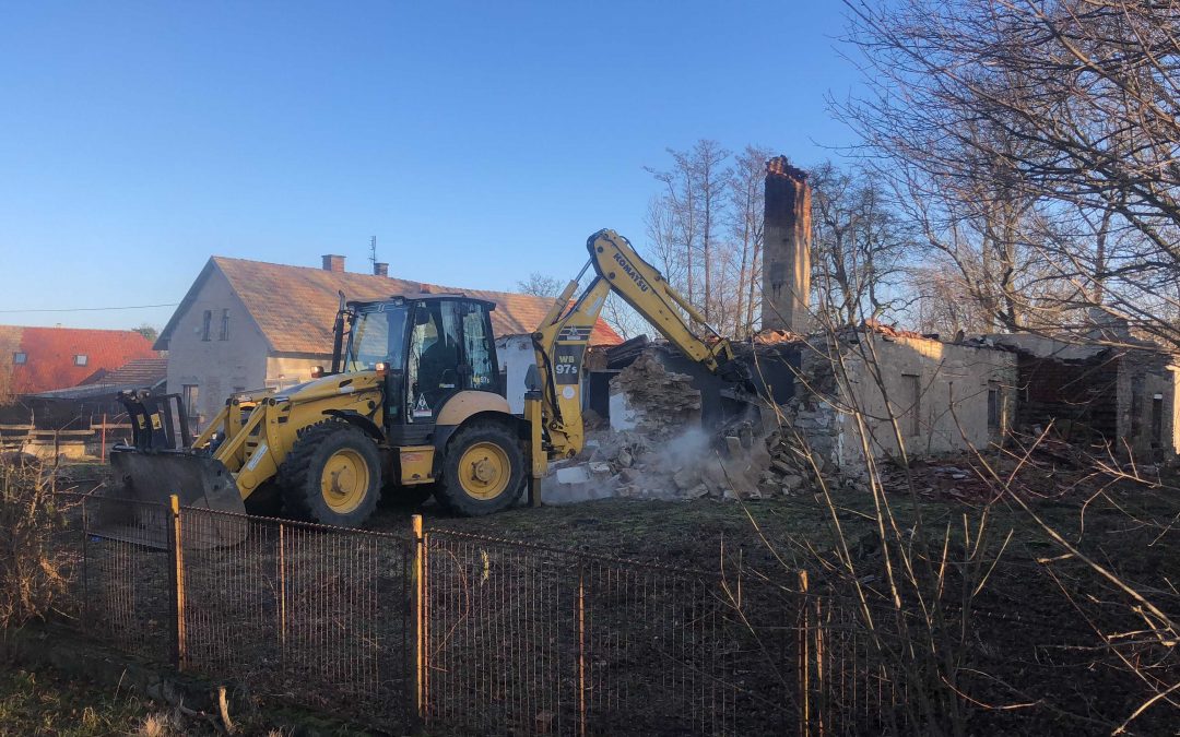 Demolice Dobříkovec