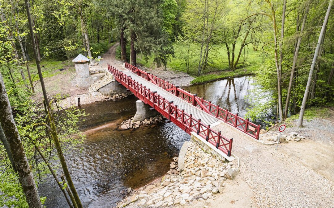 Červený most Babiččino údolí Ratibořice