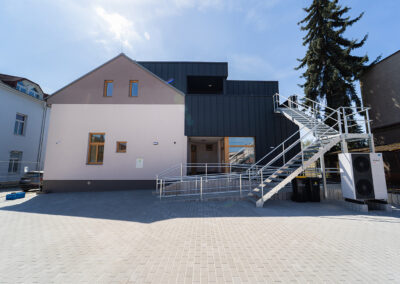 Kompletní rekonstrukce rodinného domu s ordinacemi – Kostelec nad Orlicí